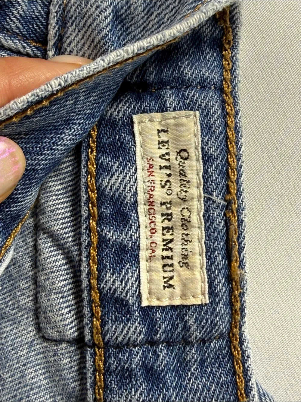 Levi's Wedgie Straight Leg Jeans | 29 High Rise | Raw Hem | 100% Cotton